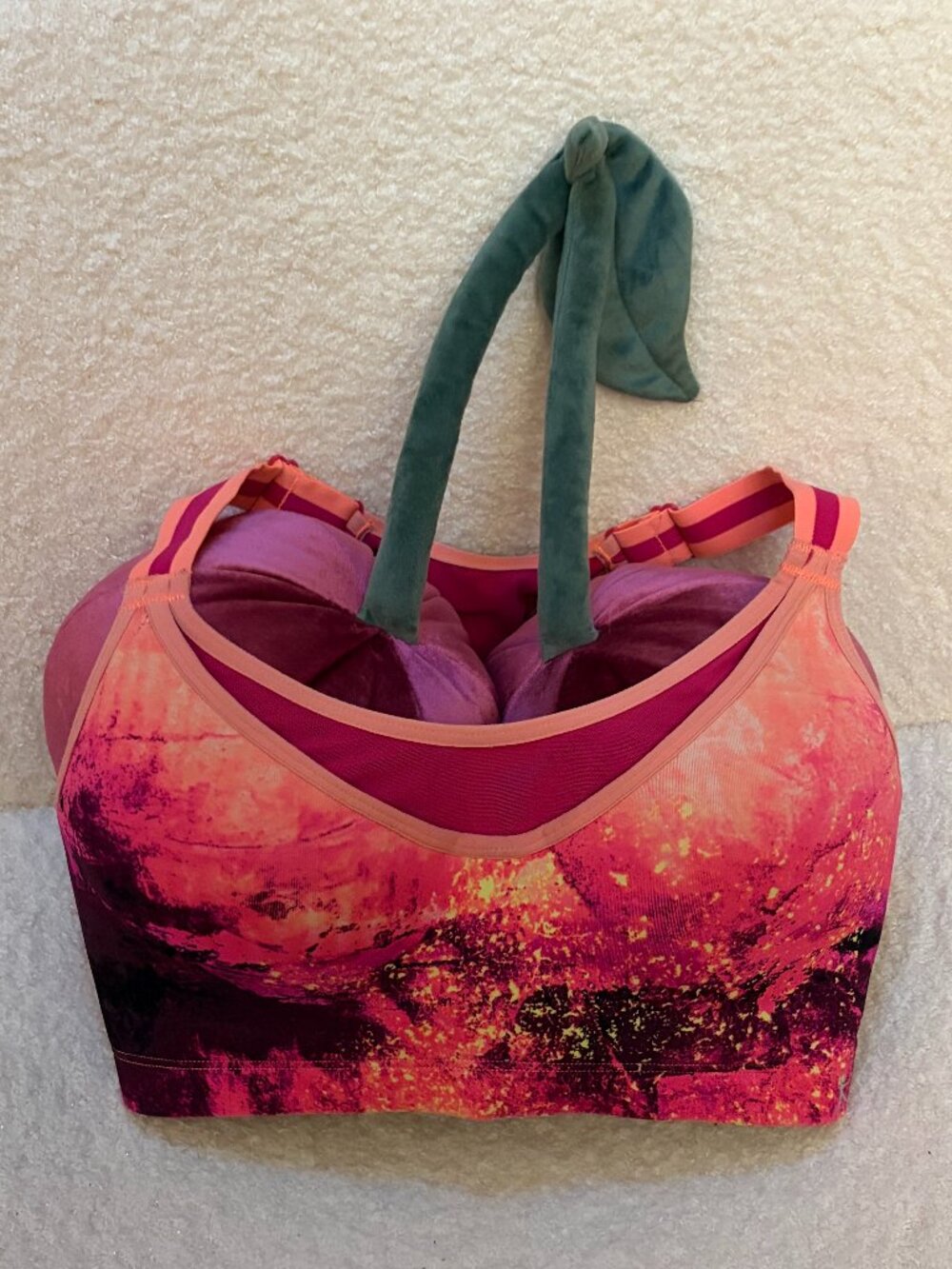 Danskin Extra Support Sports Bra - Size 36B (S/M)